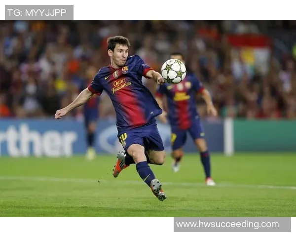 足球明星燃剪：展现激情与决心的赛场剪影，球场之外的独特风采