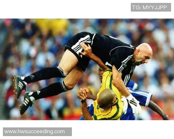 球场传奇瞬间：盘点全球顶级足球明星的精彩瞬间与精彩表现